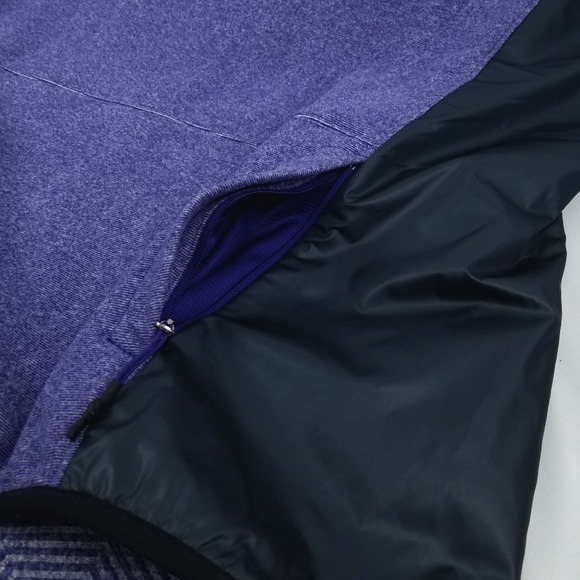 Under Armour Hoodie - Picture 6 of 7